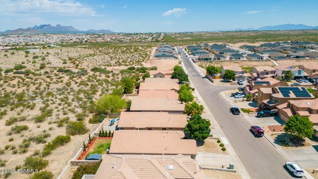 2507 Silver Hawk Avenue, Las Cruces, NM 88011