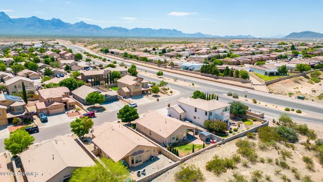 2507 Silver Hawk Avenue, Las Cruces, NM 88011
