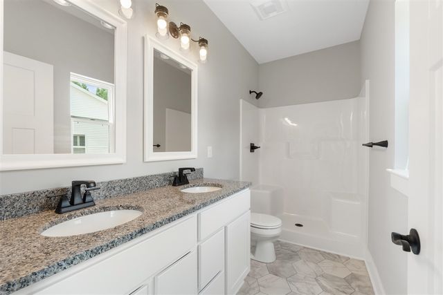 146 Ashley Court, Brooklyn, MI 49230