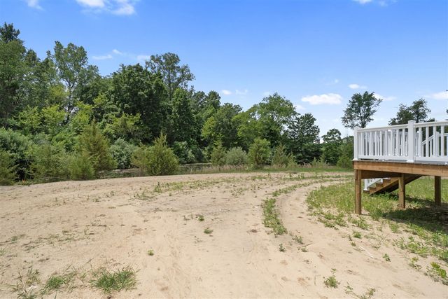 146 Ashley Court, Brooklyn, MI 49230