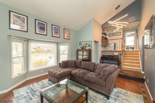 3 Lakeside Pl, Sparta Twp., NJ 07871