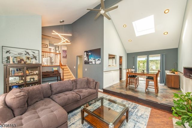 3 Lakeside Pl, Sparta Twp., NJ 07871