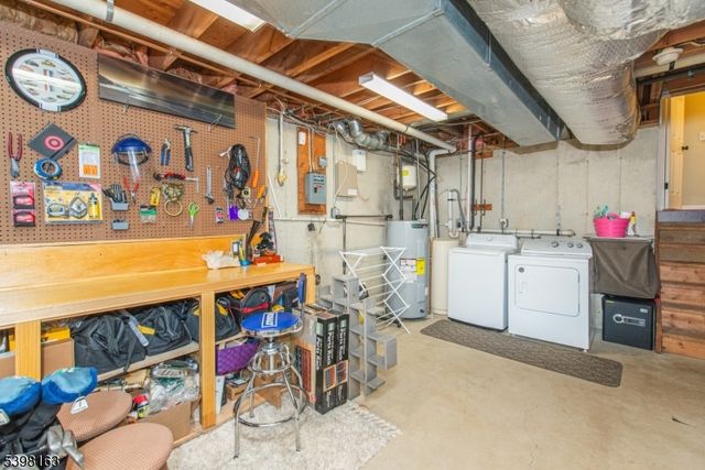 3 Lakeside Pl, Sparta Twp., NJ 07871