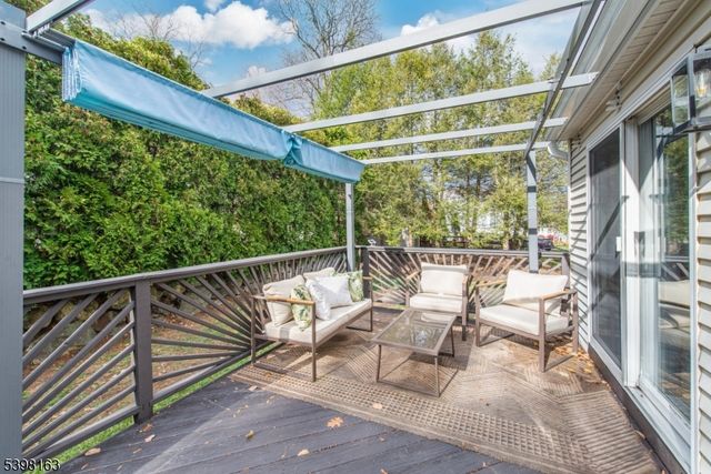 3 Lakeside Pl, Sparta Twp., NJ 07871