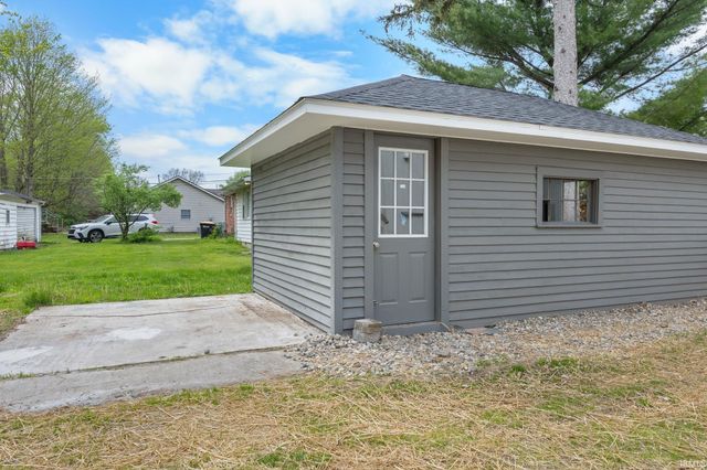 757 South Street, Dayton, IN 47941