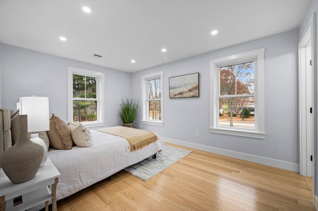 69 Readville B, Boston, MA 02136