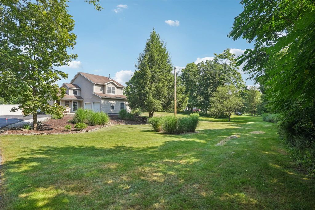 904 W Kaisertown Road, Montgomery, NY 12549