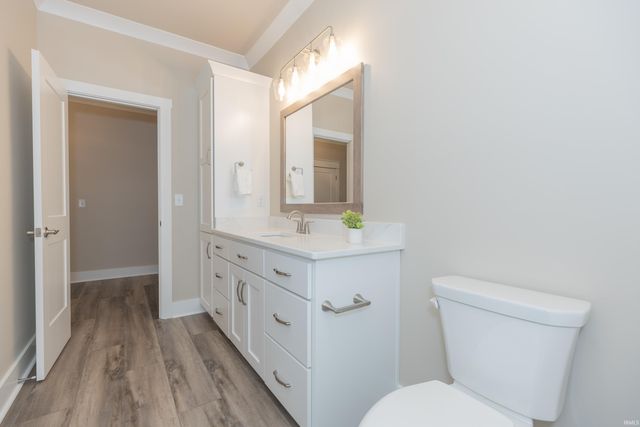 7065 Ironwood Circle A, Newburgh, IN 47630