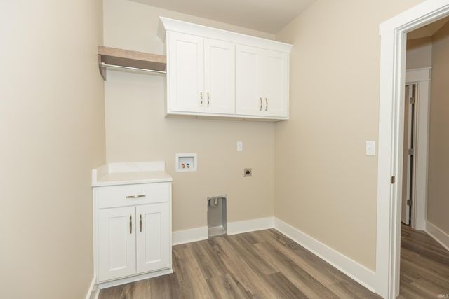 7065 Ironwood Circle A, Newburgh, IN 47630