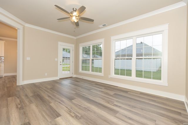7065 Ironwood Circle A, Newburgh, IN 47630