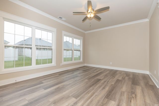 7065 Ironwood Circle A, Newburgh, IN 47630