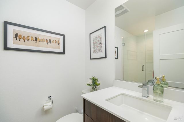 715 Rockview Rd, Novato, CA 94949