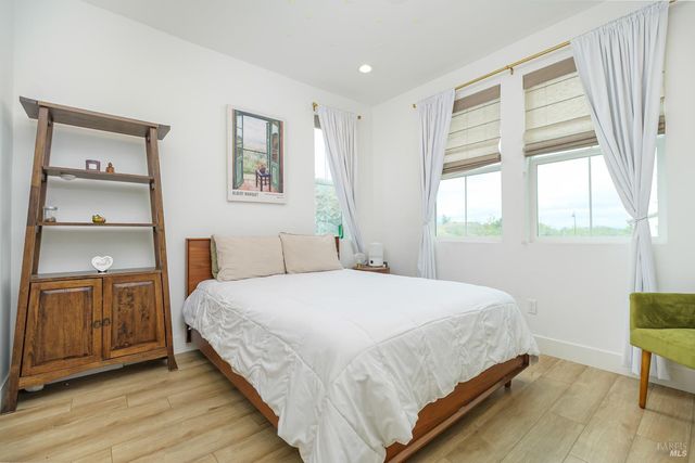 715 Rockview Rd, Novato, CA 94949