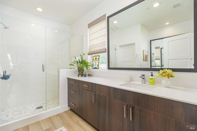 715 Rockview Rd, Novato, CA 94949