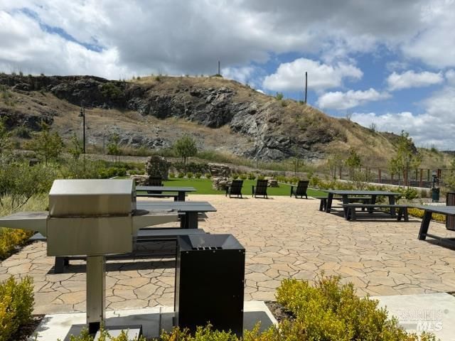 715 Rockview Rd, Novato, CA 94949