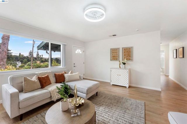 19435 YUMA ST, Castro Valley, CA 94546