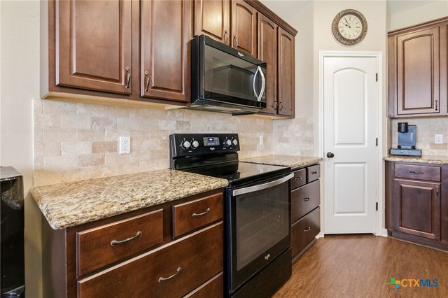 317 Tuscany Drive, Victoria, TX 77904