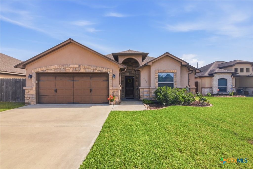 317 Tuscany Drive, Victoria, TX 77904
