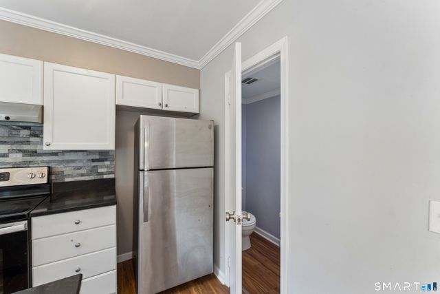 12 Camelot Drive E1, Norwalk, CT 06850