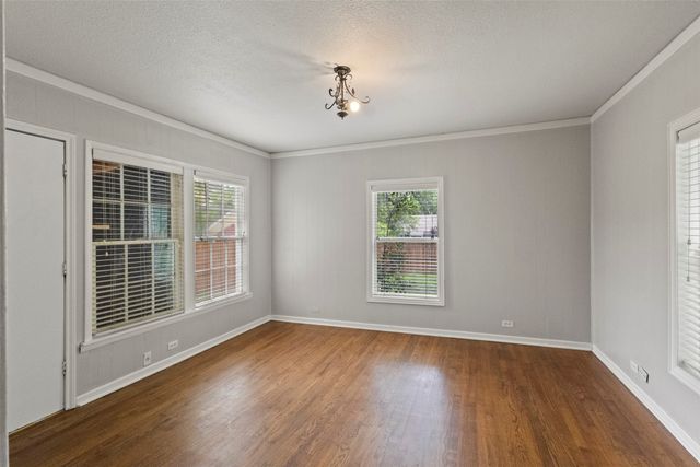 302 S Bradley Street, Mckinney, TX 75069