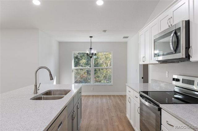 7671 N Maltese Drive, Citrus Springs, FL 34433