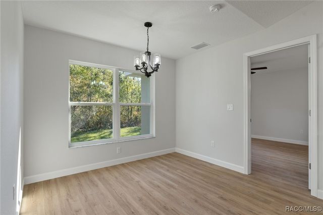 7671 N Maltese Drive, Citrus Springs, FL 34433