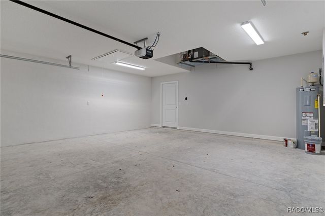 7671 N Maltese Drive, Citrus Springs, FL 34433