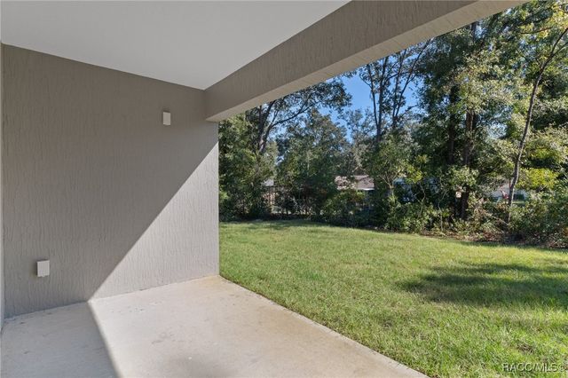 7671 N Maltese Drive, Citrus Springs, FL 34433