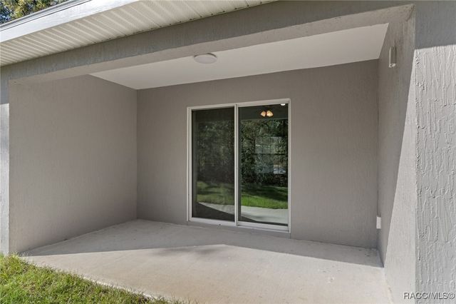 7671 N Maltese Drive, Citrus Springs, FL 34433