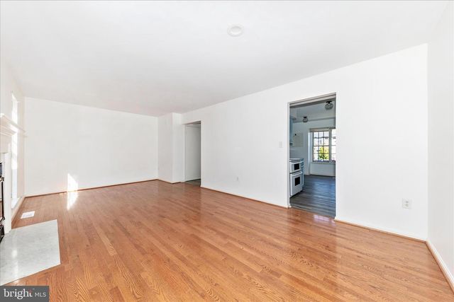 13303 COUNTRY RIDGE DR, Germantown, MD 20874