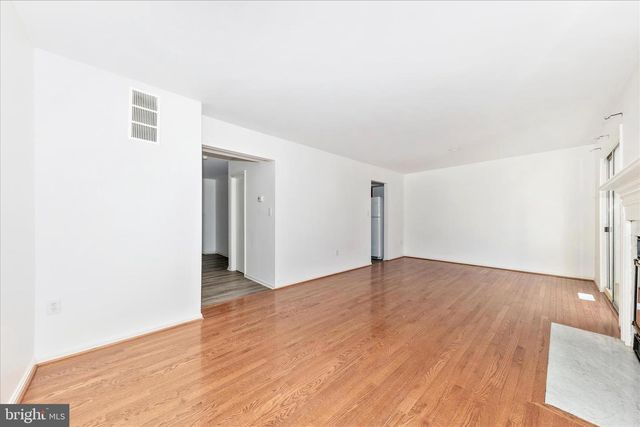 13303 COUNTRY RIDGE DR, Germantown, MD 20874