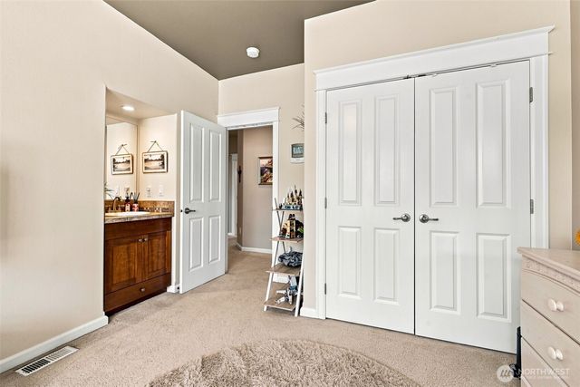 1720 52nd Avenue SE, Olympia, WA 98501
