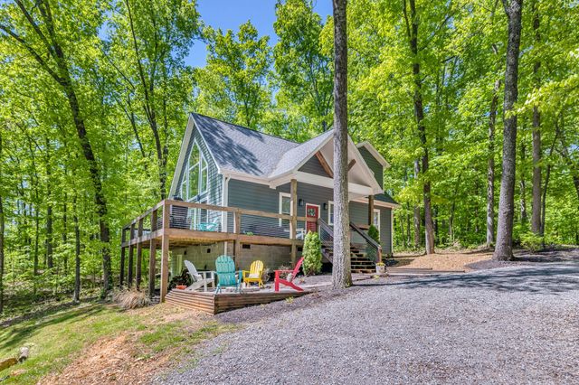 420 Holiday Haven Dr, Smithville, TN 37166