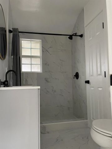 218-220 E Connecticut Ave, Vista, CA 92084