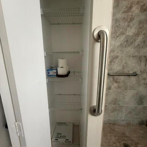 166 Lake Meryl Drive, West Palm Beach, FL 33411