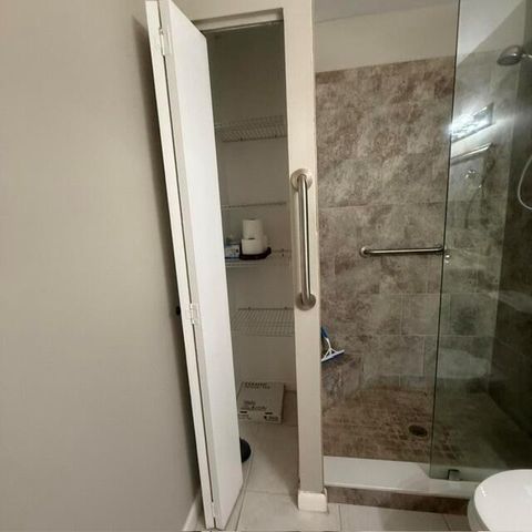 166 Lake Meryl Drive, West Palm Beach, FL 33411