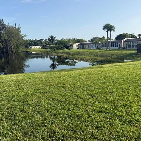 166 Lake Meryl Drive, West Palm Beach, FL 33411