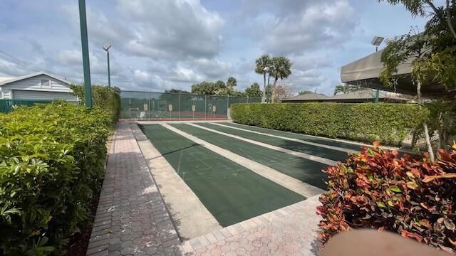 166 Lake Meryl Drive, West Palm Beach, FL 33411