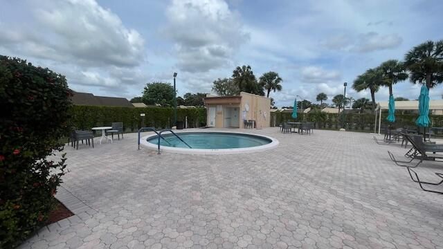 166 Lake Meryl Drive, West Palm Beach, FL 33411