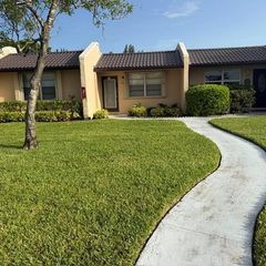 166 Lake Meryl Drive, West Palm Beach, FL 33411