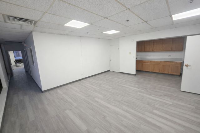 11750 S Western Avenue, Chicago, IL 60643