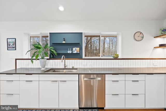 7405 ADD DR, Falls Church, VA 22042