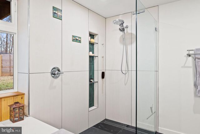 7405 ADD DR, Falls Church, VA 22042