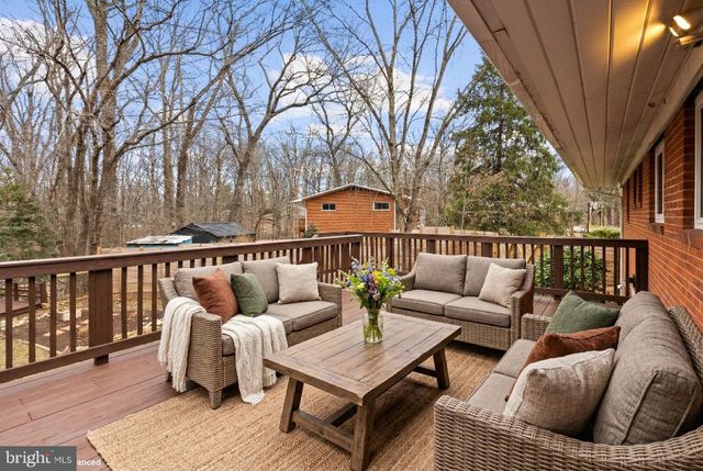 7405 ADD DR, Falls Church, VA 22042