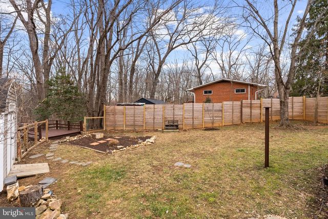 7405 ADD DR, Falls Church, VA 22042