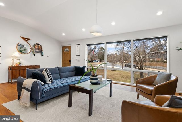 7405 ADD DR, Falls Church, VA 22042