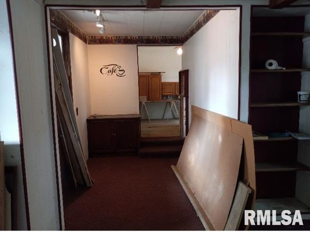 1415 E HENDRYX Lane, Peoria, IL 61615