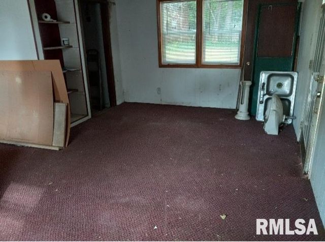 1415 E HENDRYX Lane, Peoria, IL 61615