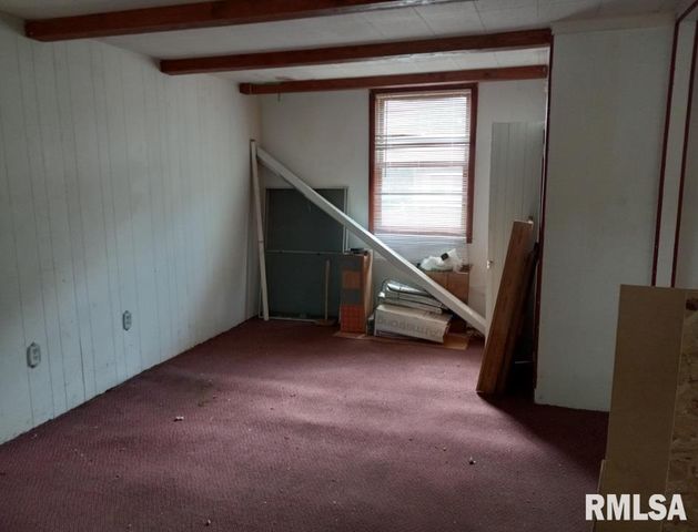 1415 E HENDRYX Lane, Peoria, IL 61615