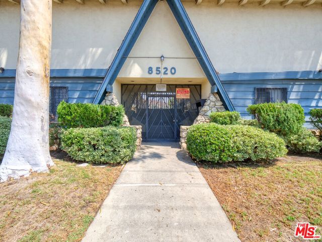 8520 Sunland Boulevard 11, Sun Valley, CA 91352